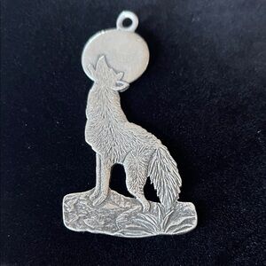 Silver Wolf Pendant